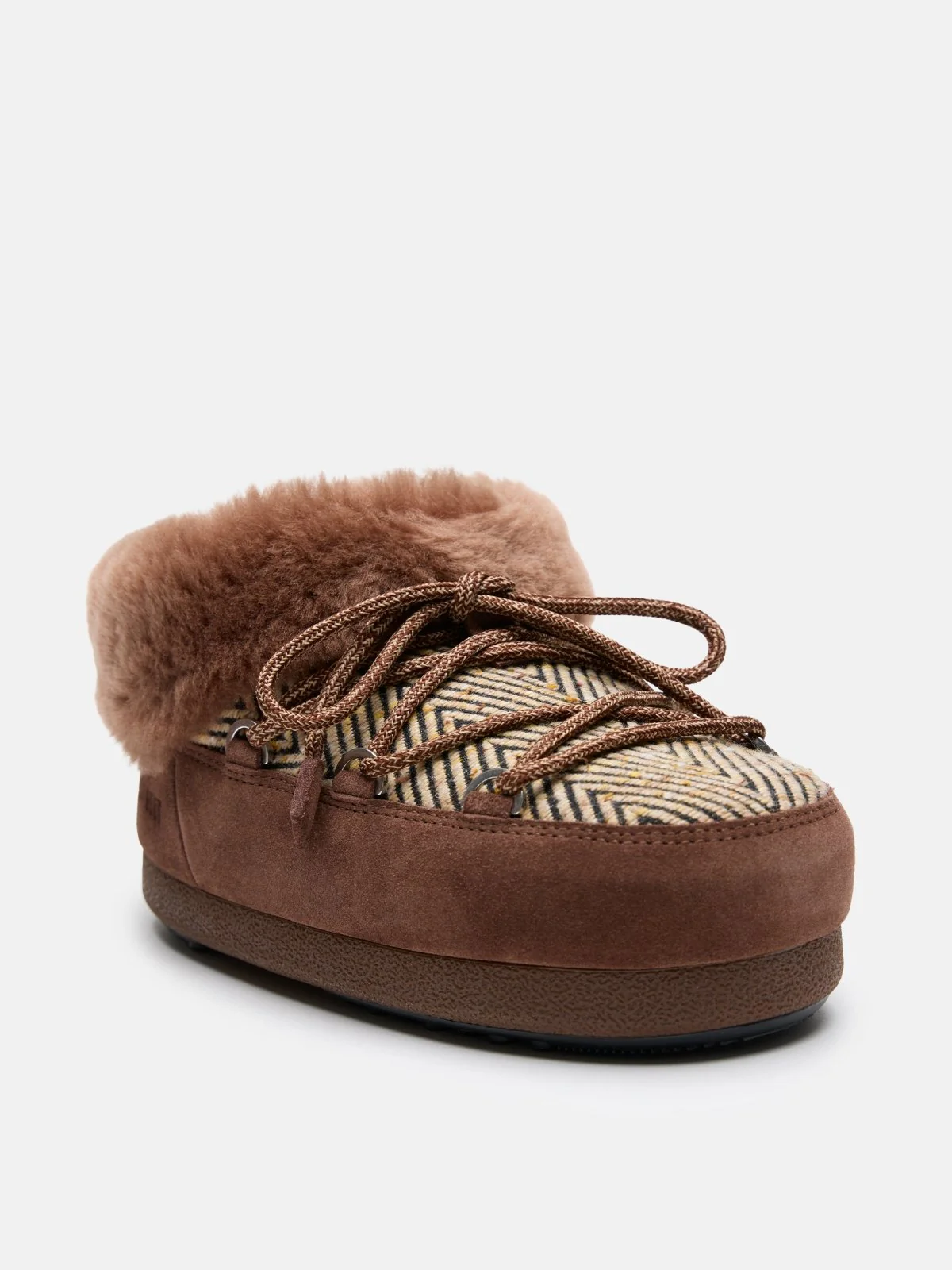 MB X GIR EVX CHALET MULE FUR - Image 4